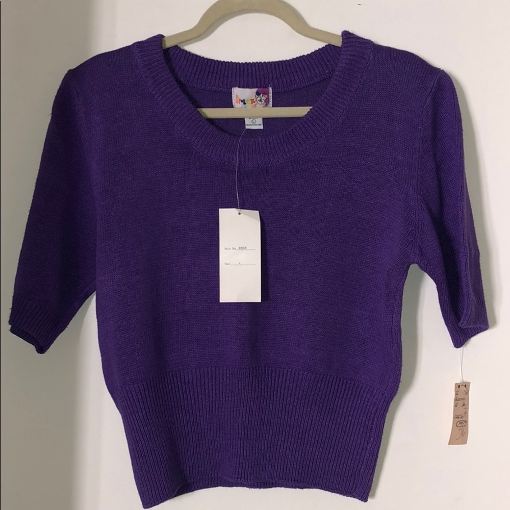Purple cotton crew neck sweater with short sleeves